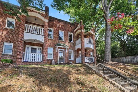 843 Ideal Way active condo in Dilworth, Charlotte, NC