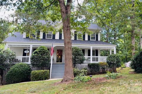 Homes in Providence Forest, Hickory