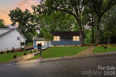 2087 Marquesas Avenue active home in Tega Cay, Tega Cay, SC