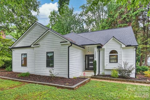 12328 Sparkling Way active home in Cedarfield, Huntersville, NC
