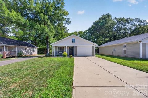 684 Union Cemetery Road active home in Oakdale, Concord, NC
