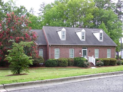 1859 Wetherburn Drive active home in Westlake, Kannapolis, NC
