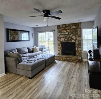 8291 Golf Ridge Drive active townhome in Crestview II, Charlotte, NC