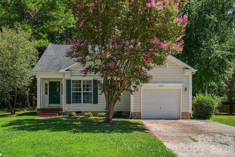 16007 Kirsten Nicole Road active home in Steelcroft Place, Charlotte, NC