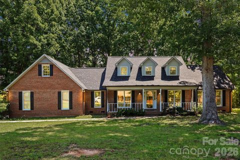 A home in Country Creek