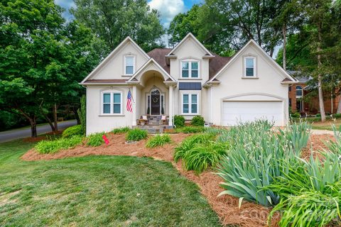 201 Wessex Way active home in Bailiwyck, Fort Mill, SC