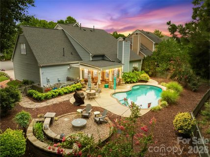 Homes in Sheffield Manor, Concord
