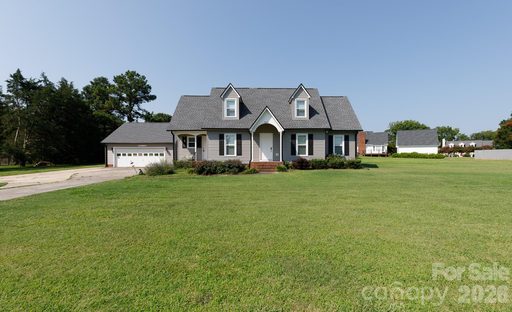 2213 Eastview Road active home in Cardinal Hills, Rock Hill, SC
