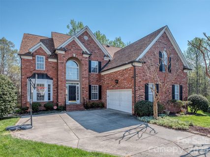 12103 Crescent Run Court pending home in Providence Pointe, Charlotte, NC