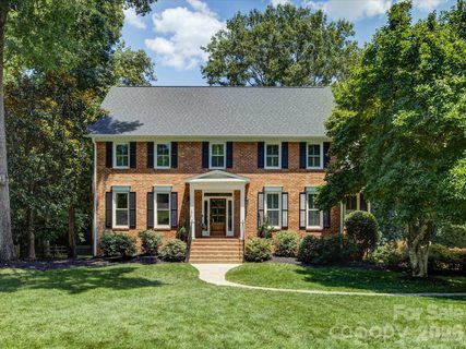 2301 Wharton Lane pending home in Hembstead, Charlotte, NC