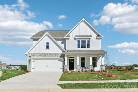 7569 Bainbridge Road active home in Laurelbrook, Sherrills Ford, NC