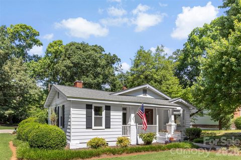 603 N 6th Street pending home in Forest Hills, Albemarle, NC