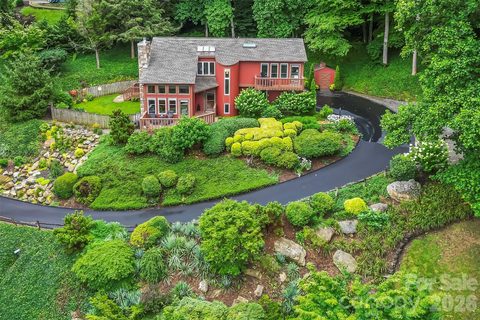 121 Stonecrest Drive pending home in Ridgeview Estates, Asheville, NC