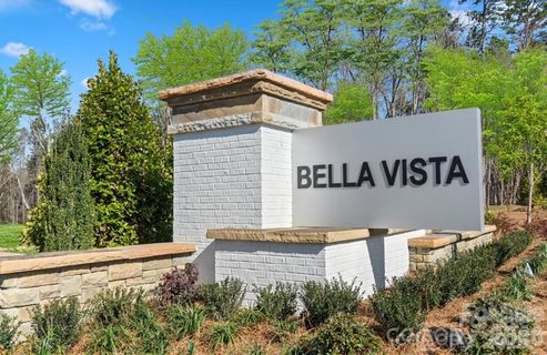 1916 Berksdale Court pending home in Bella Vista, Denver, NC