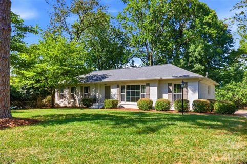 8115 Knollbrook Drive active home in Heritage Woods, Charlotte, NC