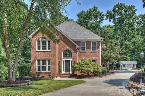 7701 Walthall Court pending home in Wellesford, Charlotte, NC