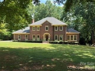 110 Dorie Drive sold home in Pinsto Forest, Belmont, NC