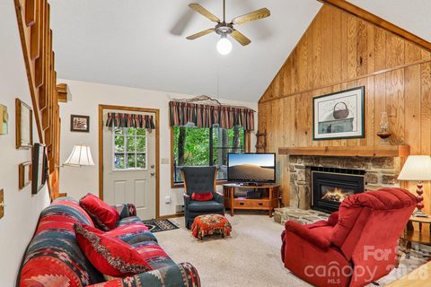 13 Lisa Lane pending home in Woodlands, Maggie Valley, NC
