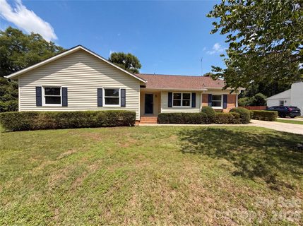 1034 Buckingham Avenue active home in Kensington Gardens, Gastonia, NC