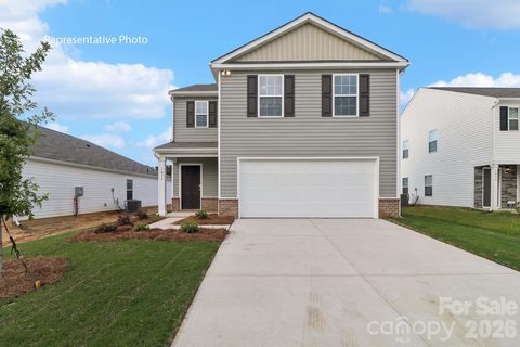 2126 10th Street pending home in Huffman Ridge, Hickory, NC