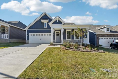 3241 Oberon Street pending home in Westport, York, SC
