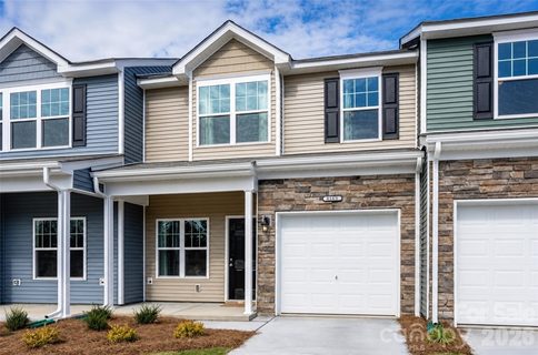 5516 John Mcdowell Place active home in McDowell Crossing, Charlotte, NC