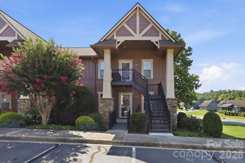 2705 Deermouse Way active condo in Wolfpen, Hendersonville, NC