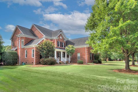Homes in Blackstone, Matthews