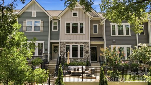 Previously sold for $635,000