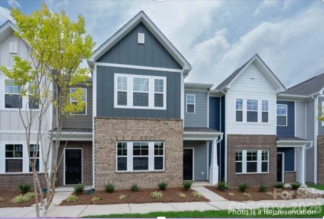 484 Shasta Street active townhome in Sierra Ridge, Gastonia, NC