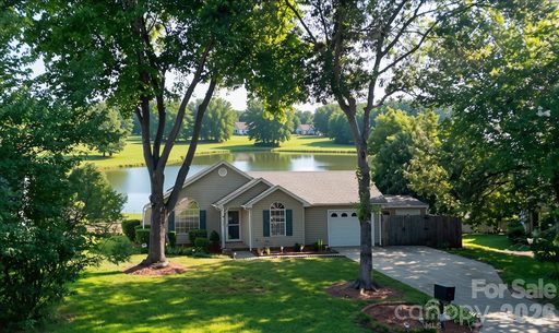 6323 Martin Lake Road sold home in Martin Lakes, Charlotte, NC