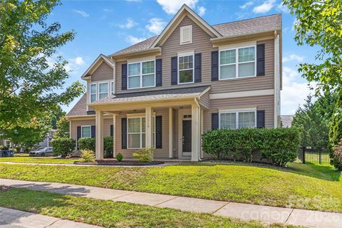 Homes in Centennial, Huntersville
