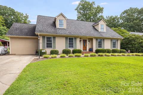 Homes in Wexford Village, Lenoir