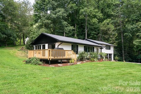 360 Pinners Cove Road active home in Pinners Cove, Asheville, NC