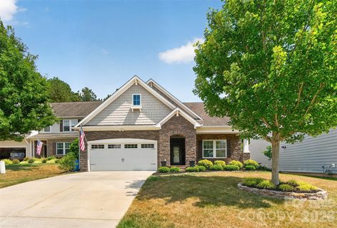 5064 Stonehill Lane pending home in Chestnut Place, Matthews, NC