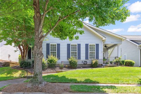 10047 Bishops Gate Boulevard sold home in The Cottages, Pineville, NC