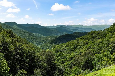 670 Parkway Drive pending home in Cranberry Falls, Maggie Valley, NC
