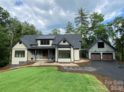 318 Mountain Home Trail active home in Mountain Brook, Brevard, NC