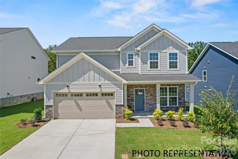 2016 Topaz River Road active home in Forest Creek, Waxhaw, NC