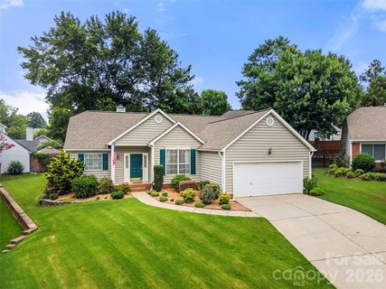 205 Strawberry Knoll Drive pending home in Regent Park, Fort Mill, SC