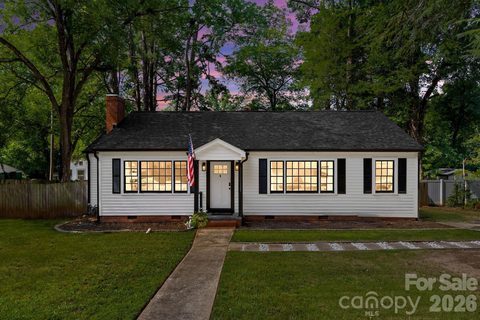 350 Jefferson Street pending home in Moss Acres, York, SC