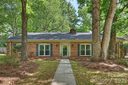 9301 Hinson Drive sold home in Matthews, SC