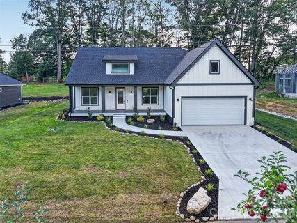 Homes in Orchard View, Hendersonville