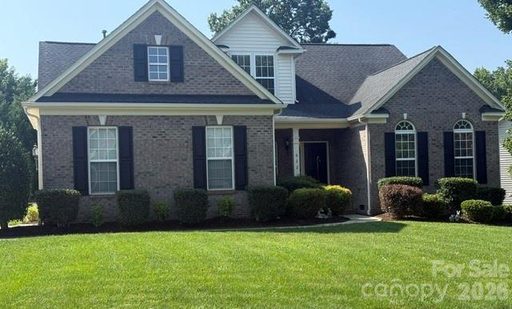 622 Panthers Way active home in Sutton Place, Fort Mill, SC