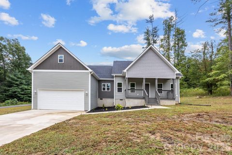79 Crystal Mountain Drive active home in Crystal Creek, Hendersonville, NC