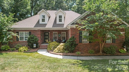 2905 Telefair Lane pending home in Savannah Way, Monroe, NC