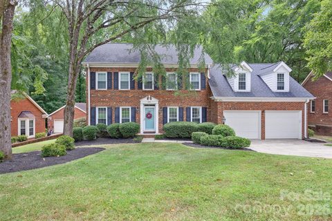 9516 Deer Spring Lane sold home in Cameron Wood, Charlotte, NC
