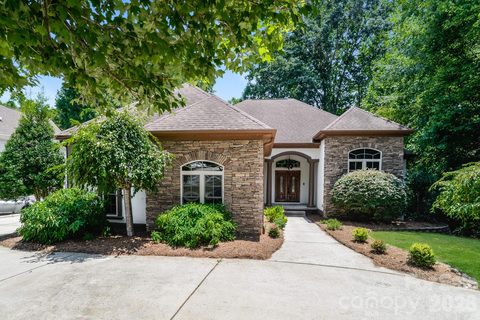 2360 Smith Harbour Drive pending home in Smithstone, Denver, NC