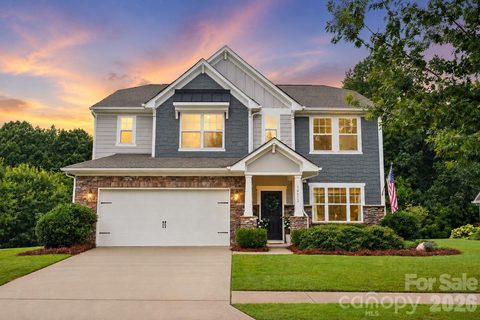 14612 Baytown Court pending home in Lakemont, Huntersville, NC
