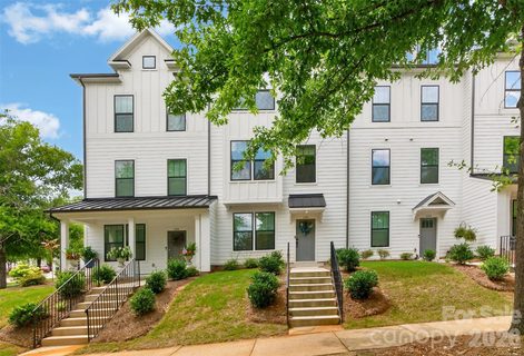 606 District Court pending townhome in Baxter Village, Fort Mill, SC